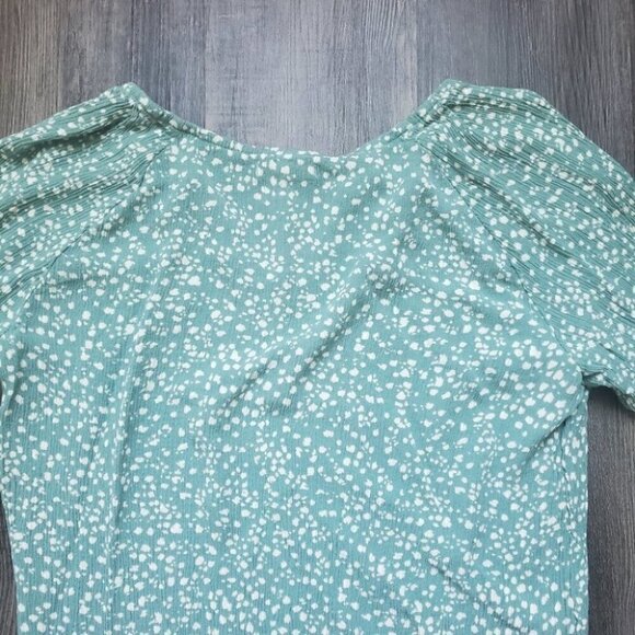 Blouse - Picture 9 of 10